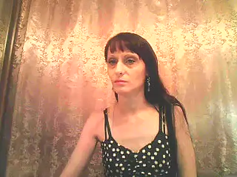 Snapshot of Irivana chatting on 10/16/25, 07:15 Irivana online show from 10/16/25, 07:15