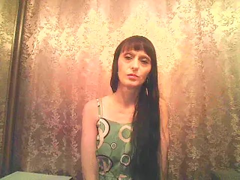 Snapshot of Irivana chatting on 10/20/25, 07:25 Irivana online show from 10/20/25, 07:25