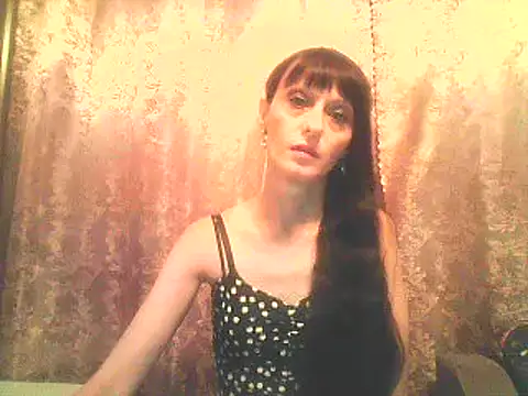 Snapshot of Irivana chatting on 10/25/25, 05:08 Irivana online show from 10/25/25, 05:08