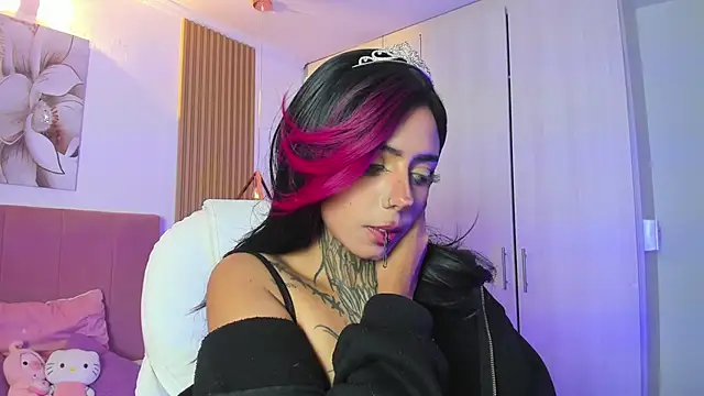 Snapshot of KoraRousee chatting on 09/30/25, 03:50 KoraRousee online show from 09/30/25, 03:50