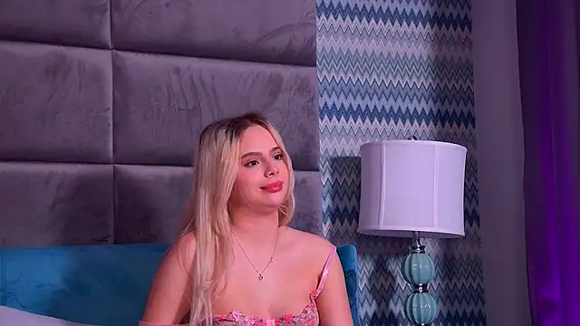 YssabelFox online show from 12/21/25, 04:36