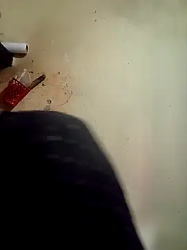 Snapshot of Saloni-Gupta chatting on 10/25/25, 05:48 Saloni-Gupta online show from 10/25/25, 05:48