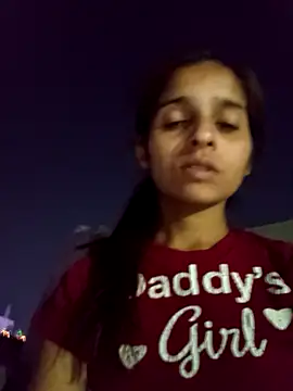 Snapshot of Saloni-Gupta chatting on 10/26/25, 01:50 Saloni-Gupta online show from 10/26/25, 01:50