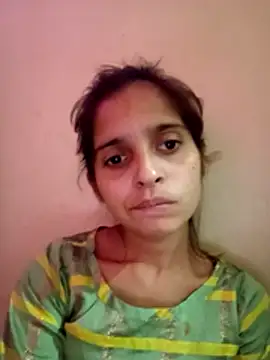 Snapshot of Saloni-Gupta chatting on 10/27/25, 07:51 Saloni-Gupta online show from 10/27/25, 07:51