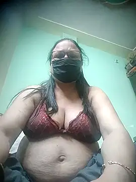 thehotlady online show from 09/24/25, 10:18