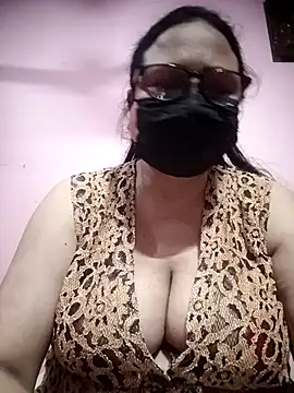 Snapshot of thehotlady chatting on 11/20/25, 09:53 thehotlady online show from 11/20/25, 09:53