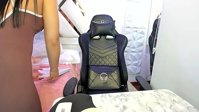 Mila Star7 online show from 09/24/25, 11:35