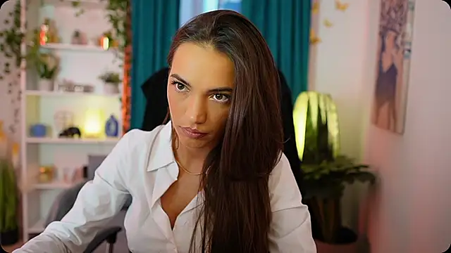 Snapshot of Alexis_Love_ chatting on 09/30/25, 01:16 Alexis Love  online show from 09/30/25, 01:16