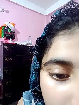 Snapshot of rasmiva chatting on 09/27/25, 07:57 rasmiva online show from 09/27/25, 07:57