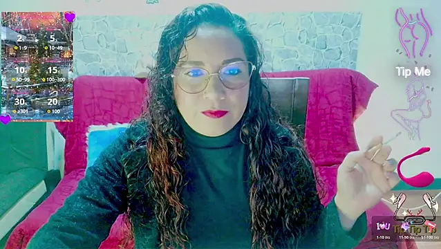 Snapshot of zamy_x chatting on 12/23/25, 04:43 zamy x online show from 12/23/25, 04:43