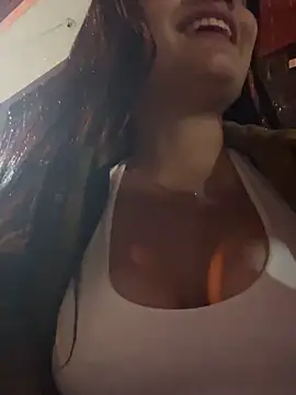 Snapshot of Alanasole chatting on 11/01/25, 02:46 Alanasole online show from 11/01/25, 02:46