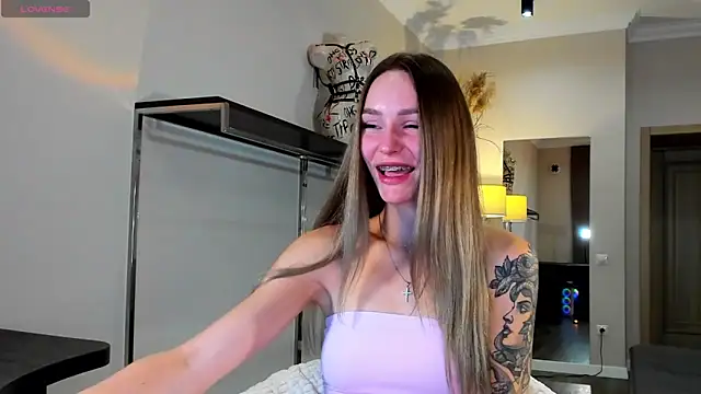 Melloudy online show from 09/18/25, 05:42