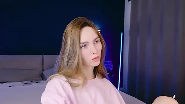 Snapshot of Melloudy chatting on 12/01/25, 07:13 Melloudy online show from 12/01/25, 07:13