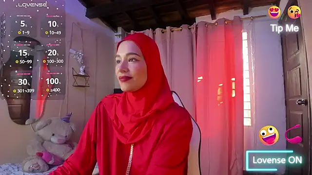 Snapshot of ShanaJamil chatting on 11/19/25, 12:27 ShanaJamil online show from 11/19/25, 12:27