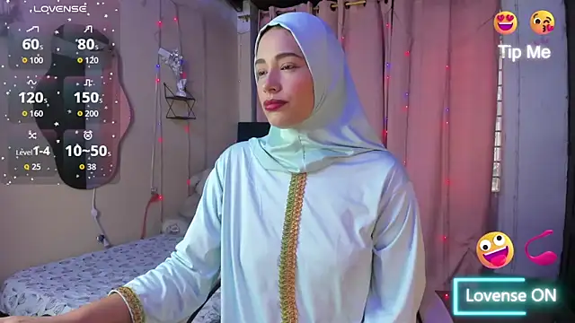 Snapshot of ShanaJamil chatting on 12/02/25, 12:21 ShanaJamil online show from 12/02/25, 12:21