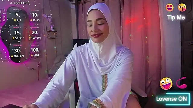 Snapshot of ShanaJamil chatting on 01/14/26, 12:22 ShanaJamil online show from 01/14/26, 12:22