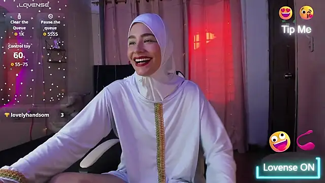 Snapshot of ShanaJamil chatting on 02/09/26, 12:31 ShanaJamil online show from 02/09/26, 12:31