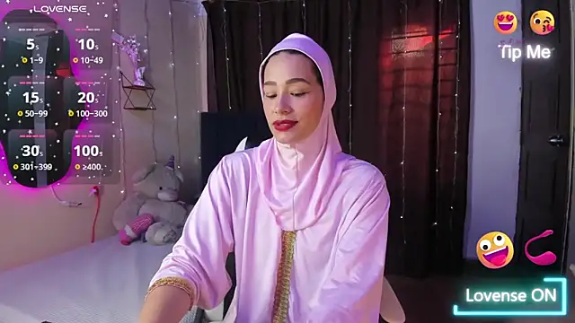 Snapshot of ShanaJamil chatting on 02/13/26, 12:01 ShanaJamil online show from 02/13/26, 12:01