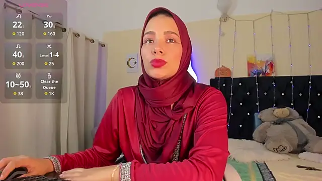 Snapshot of ShanaJamil chatting on 04/13/26, 12:10 ShanaJamil online show from 04/13/26, 12:10