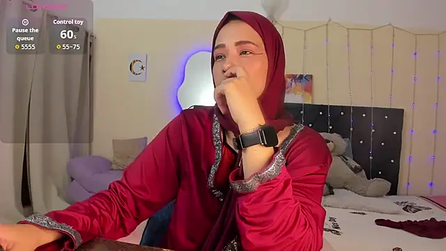 Snapshot of ShanaJamil chatting on 05/11/26, 12:11 ShanaJamil online show from 05/11/26, 12:11