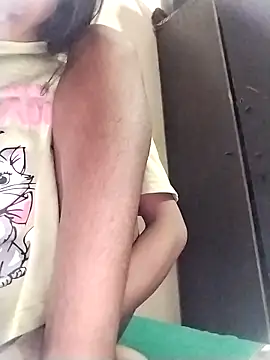 Snapshot of Rapunzal chatting on 10/31/25, 07:26 Rapunzal online show from 10/31/25, 07:26