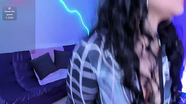 Snapshot of nicoblake chatting on 09/23/25, 12:19 nicoblake online show from 09/23/25, 12:19