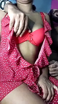 Snapshot of Ceylon_couple chatting on 11/06/25, 09:15 Ceylon couple online show from 11/06/25, 09:15