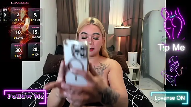 LusciousZenaiahx online show from 10/14/25, 09:10