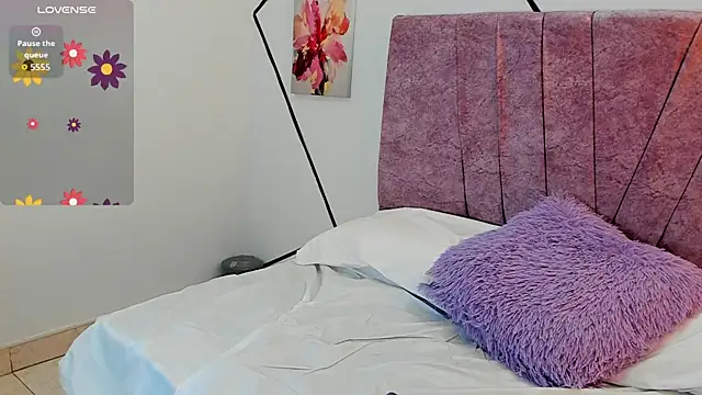 Julieta Lein online show from 10/07/25, 12:41