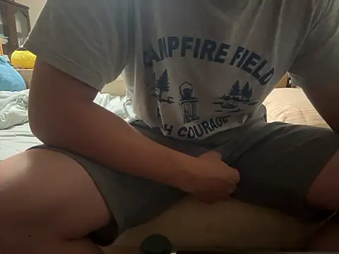 Snapshot of yu_kidayo chatting on 10/03/25, 02:14 yu kidayo online show from 10/03/25, 02:14