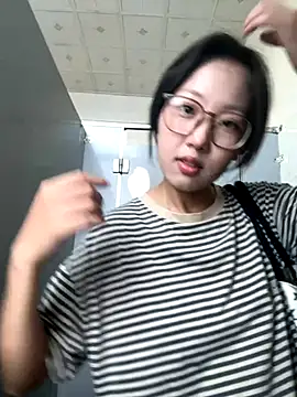 Snapshot of xiaomugouya chatting on 10/02/25, 02:18 xiaomugouya online show from 10/02/25, 02:18