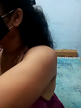 Deliciouskimi online show from 09/18/25, 05:20