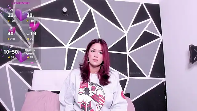 Snapshot of Victoriaa_Zans chatting on 10/11/25, 10:25 Victoriaa Zans online show from 10/11/25, 10:25