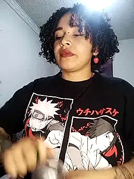 Julie wallace online show from 11/11/25, 09:37