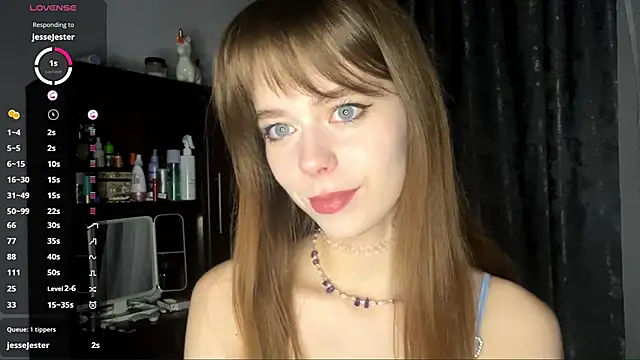 YourLittleElfie online show from 09/24/25, 03:26