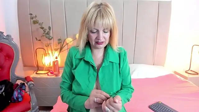 Snapshot of paultte chatting on 01/06/26, 02:21 paultte online show from 01/06/26, 02:21