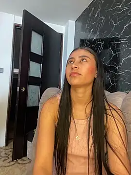 Isabella Montoya online show from 09/20/25, 05:47