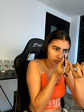 Isabella Montoya online show from 09/24/25, 11:46