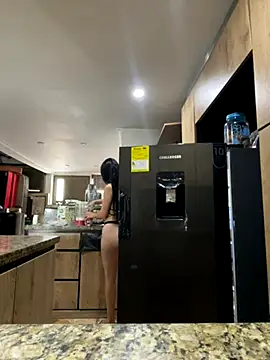 Isabella Montoya online show from 09/27/25, 02:00