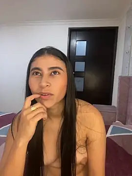 Isabella Montoya online show from 10/04/25, 03:54