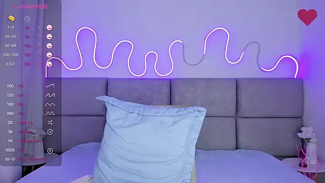 Anntonellaa online show from 10/25/25, 12:34