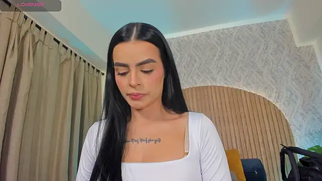 Sophiie Belle online show from 10/11/25, 02:26