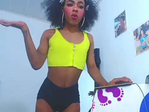 Snapshot of whitneytt chatting on 10/01/25, 07:47 whitneytt online show from 10/01/25, 07:47