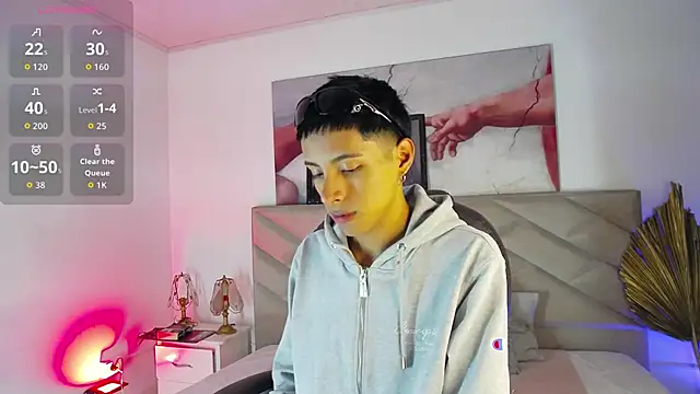 Snapshot of EstivenSallas chatting on 10/02/25, 02:40 EstivenSallas online show from 10/02/25, 02:40