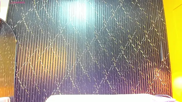 Miss Ariaa online show from 09/18/25, 11:45