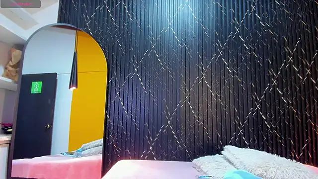 Miss Ariaa online show from 10/08/25, 11:30