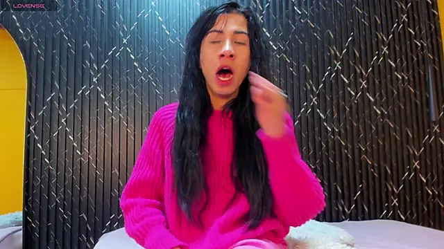 Miss Ariaa online show from 10/12/25, 12:48