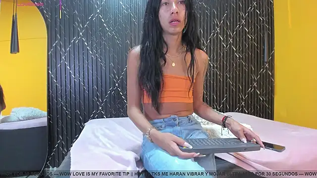 Miss Ariaa online show from 10/27/25, 11:47