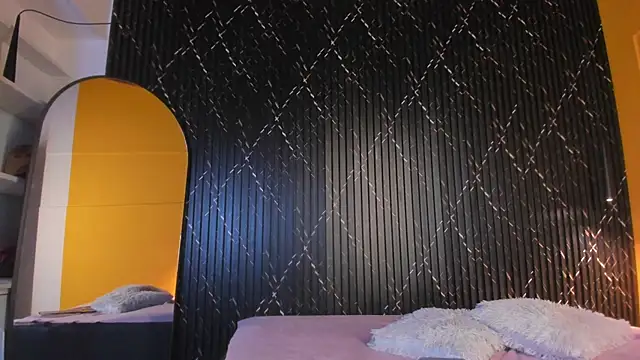 Miss Ariaa online show from 10/28/25, 11:14