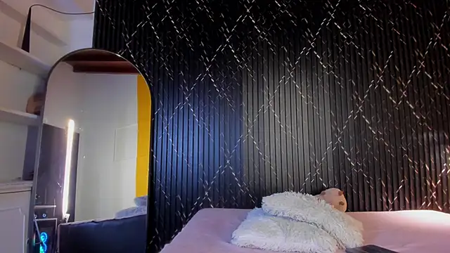 Miss Ariaa online show from 10/29/25, 11:01